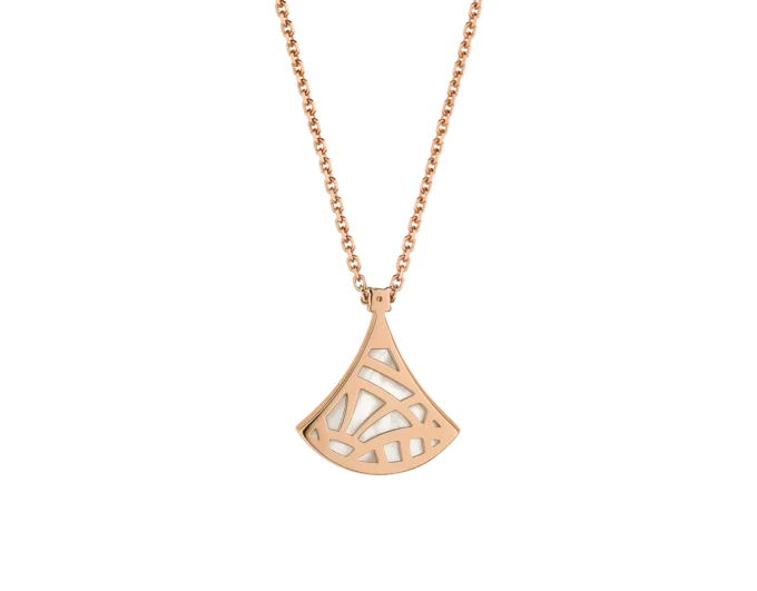 Collar Divas’ Dream