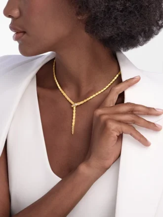 collar serpenti viper 1 15 330x440 - Collar Serpenti Viper